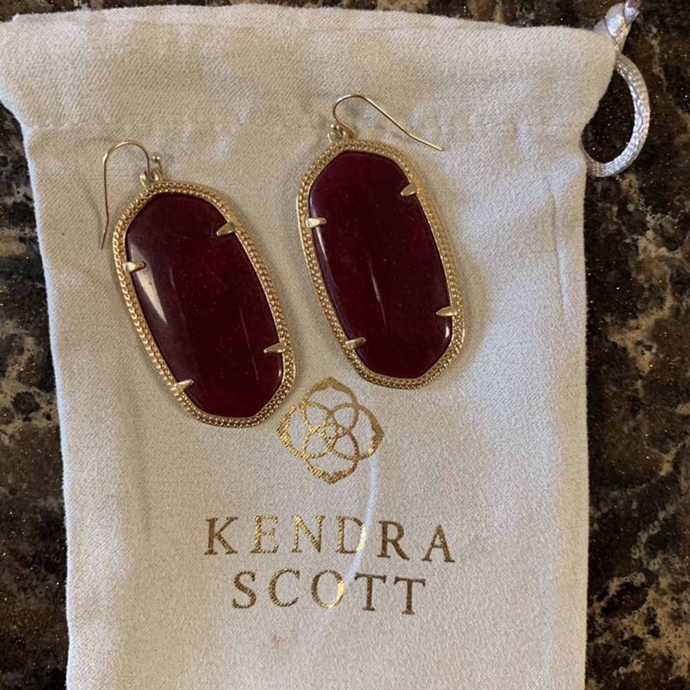 Kendra Scott Earrings!
